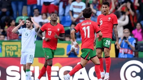 盲人眼中，羽毛球技艺非凡